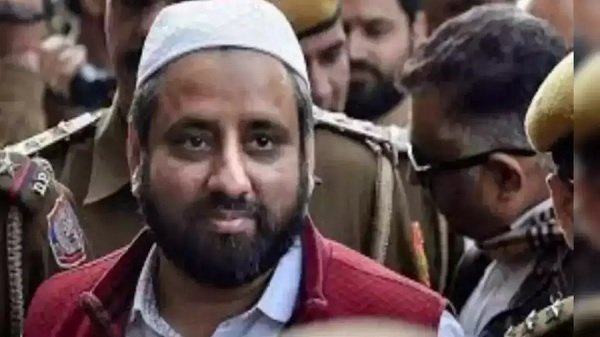 अभी कम नहीं हुईं AAP की मुश्किलें, इस विधायक पर लगेगा मकोका AAP problems have not reduced yet - Hindi News Express