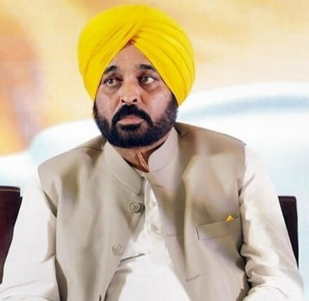 एक्शन में मान सरकार, डीसी सस्पेंड और विजिलेंस प्रमुख को भी बदला DC suspended and vigilance chief also changed - Hindi News Express