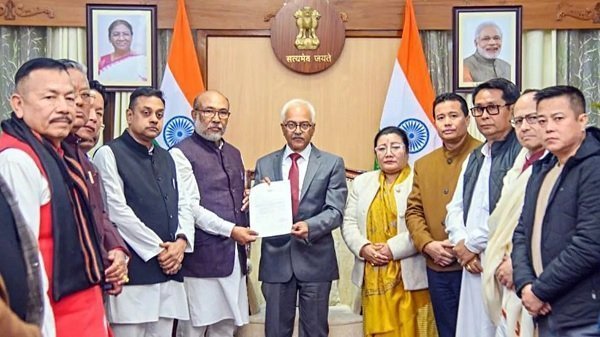 आखिर क्यों दिया मणिपुर के मुख्यमंत्री ने इस्तीफा, नए सीएम का ऐलान जल्द Why did Manipur Chief Minister resign - Hindi News Express