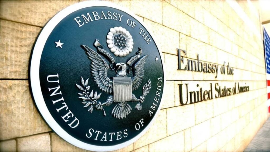 US Renew Visa News: अमेरिका ने बदले वीजा के नियम, भारतीय यात्रियों के लिए बढ़ेगी मुश्किल us embassy - Hindi News Express
