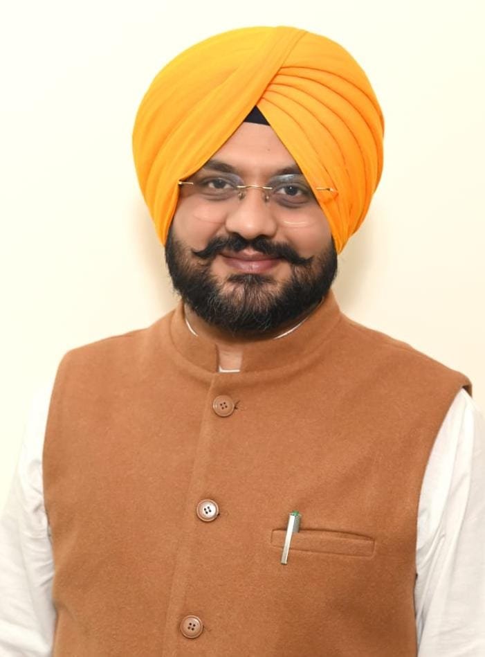 भगवंत मान सरकार धान सीजन के दौरान किसानों को निर्बाध 8 घंटे बिजली सप्लाई सुनिश्चित कर रही है: तरुनप्रीत सिंह सौंद तरुनप्रीत सिंह सौंद