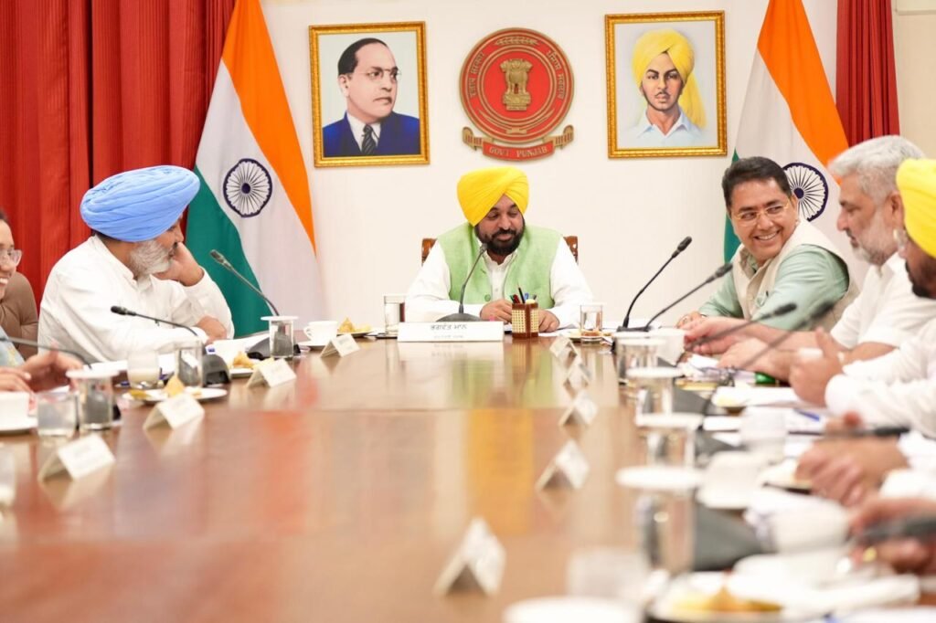 मुख्यमंत्री भगवंत सिंह मान के नेतृत्व वाली कैबिनेट की ओर से लैंड पूलिंग के लाभों में वृद्धि पंजाब कैबिनेट