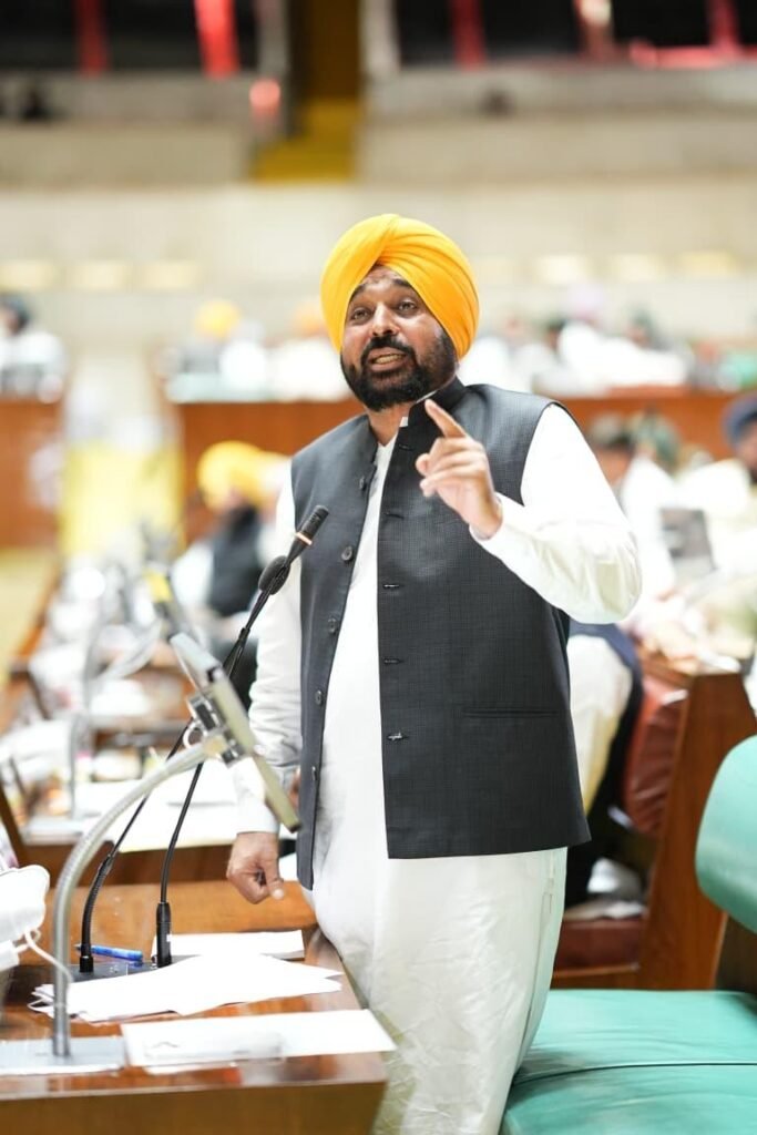 प्राइवेट स्कूल अब 5% से ज्यादा नहीं बढ़ा सकेंगे फीस, विधानसभा ने बिल किया पास भगवंत सिंह मान