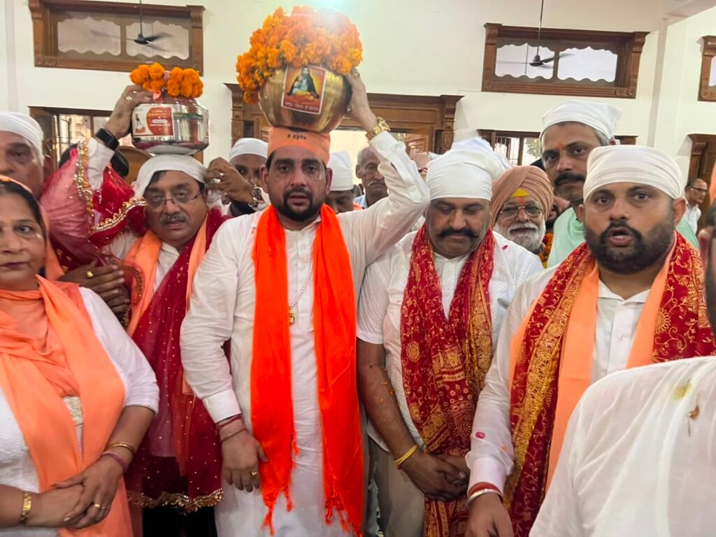 बस्ती दानिशमंदा में निकली भव्य कलश यात्रा एवं संध्या फेरी, श्रद्धा और भक्ति से गूंजा पूरा क्षेत्र IMG 20260804 WA0008 - Hindi News Express