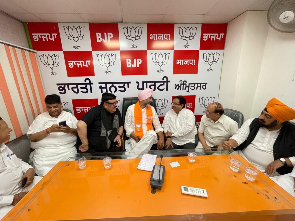 पंजाब की राजनीति में बदलाव के संकेत, भाजपा लगातार मजबूत हो रही : राकेश राठौर 6256c25e 9fba 41c6 ae2b c40f25bd9b92 - Hindi News Express